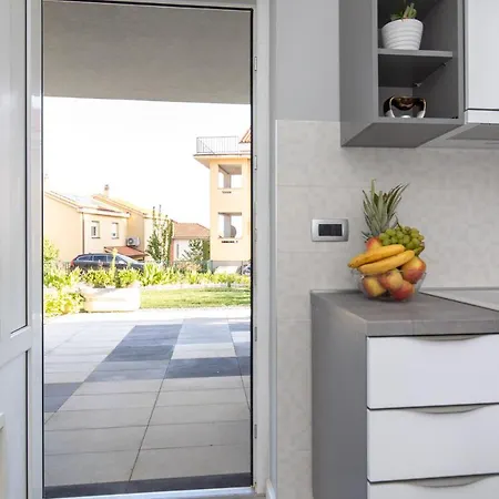 Odore Di Mare With Beautiful Garden Apartment