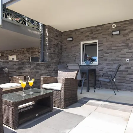 Appartement Odore Di Mare With Beautiful Garden