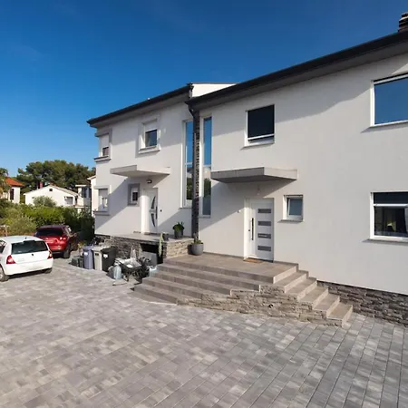 Odore Di Mare With Beautiful Garden Apartment *