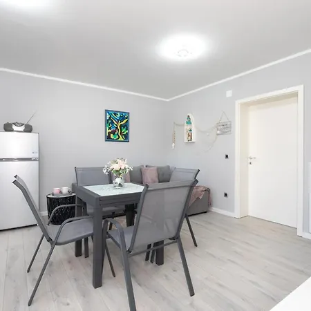 Apartament Odore Di Mare With Beautiful Garden